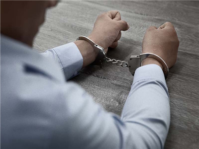 家暴法律怎么判刑
