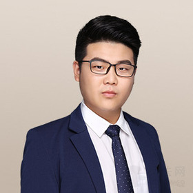 李连龙