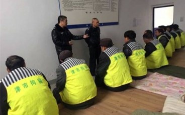 无证驾驶是当场拘留吗