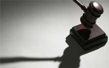 绑架后强奸的行为该如何认定