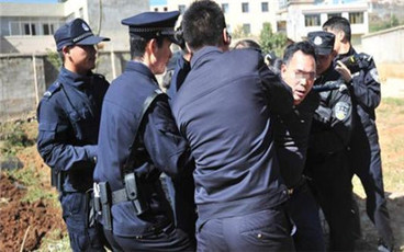 故意伤害罪对方不赔偿该怎么办