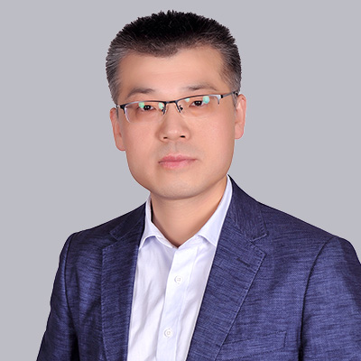 储中俊
